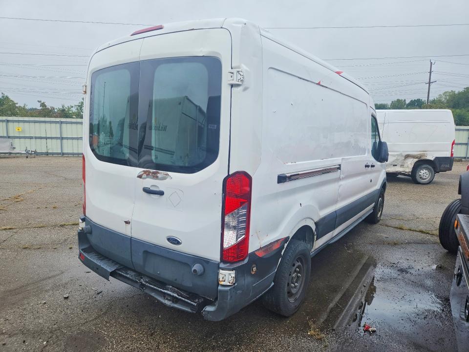 2015 Ford Transit მანქანა იყიდება აუქციონზე, vin: 1FTNR2CM1FKA90486, აუქციონის ნომერი: 69422216