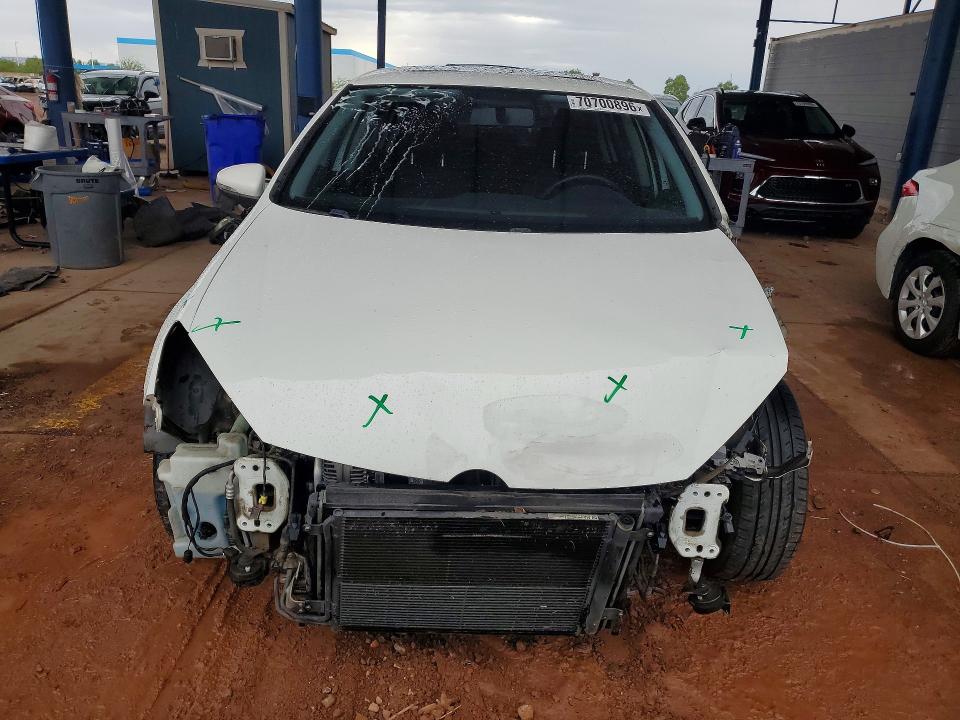 70700896 :رقم المزاد ، WVWDB7AJ9BW187766 vin ، 2011 Volkswagen Golf مزاد بيع