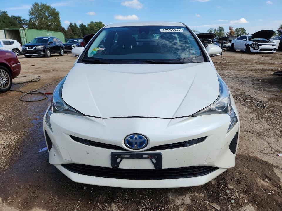 68694496 :رقم المزاد ، JTDKBRFU8J3062571 vin ، 2018 Toyota Prius مزاد بيع