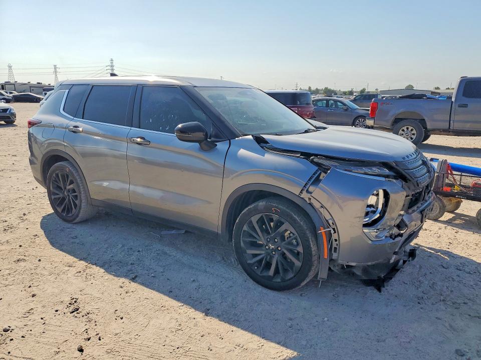 69776666 :رقم المزاد ، JA4J3UA89NZ076983 vin ، 2022 Mitsubishi Outlander مزاد بيع