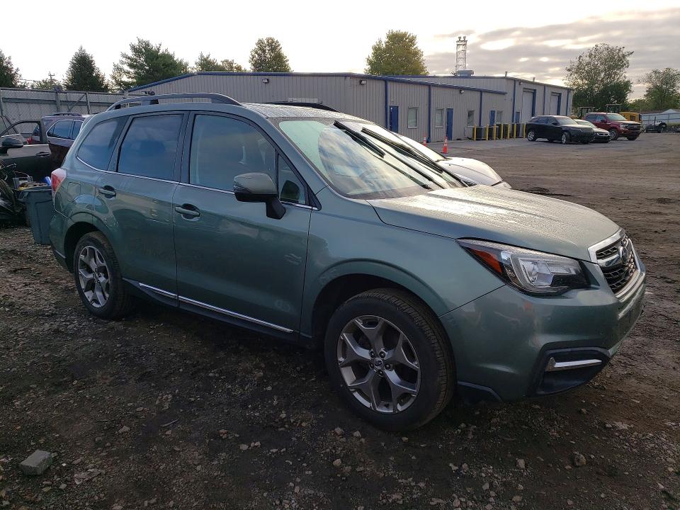 70044196 :رقم المزاد ، JF2SJATC2HH474774 vin ، 2017 Subaru Forester مزاد بيع