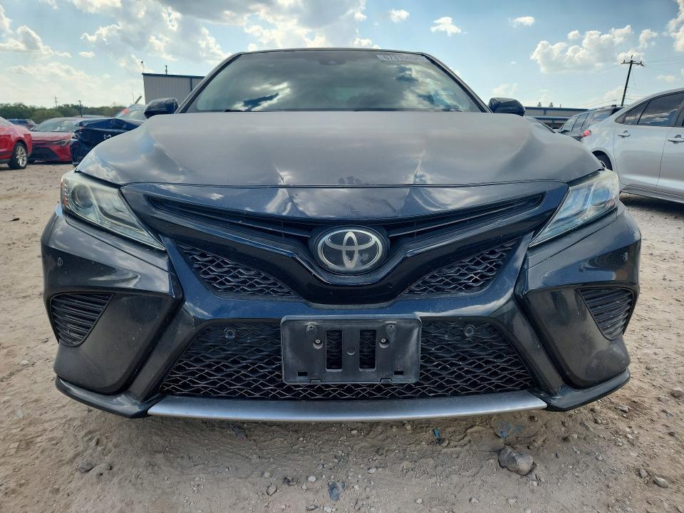 2018 Toyota Camry მანქანა იყიდება აუქციონზე, vin: 4T1BZ1HK3JU002647, აუქციონის ნომერი: 67315036