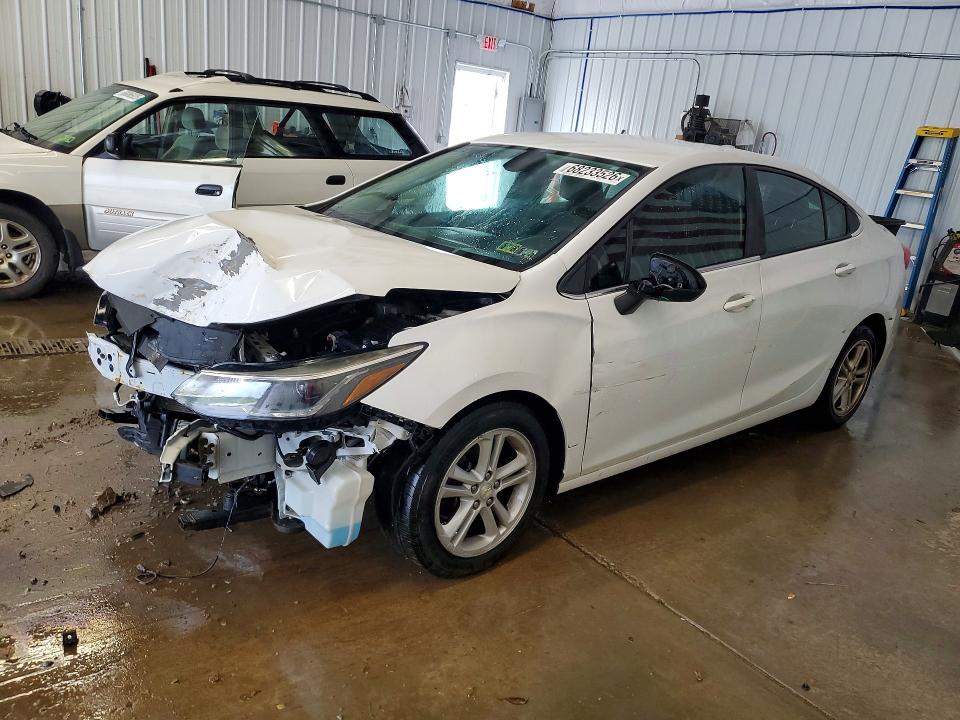 68233526 :رقم المزاد ، 1G1BE5SM0G7237413 vin ، 2016 Chevrolet Cruze مزاد بيع