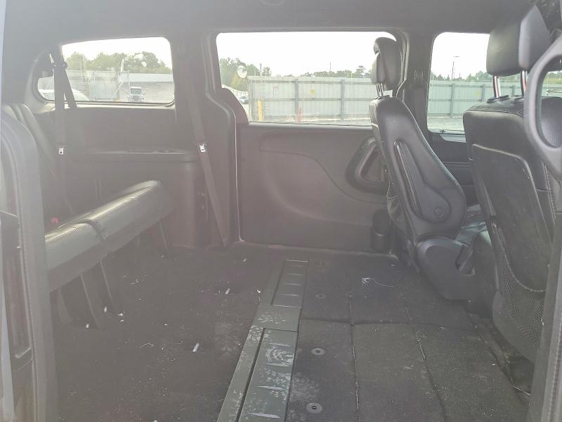 68795876 :رقم المزاد ، 2C4RDGEG4FR598196 vin ، 2015 Dodge Grand Caravan مزاد بيع
