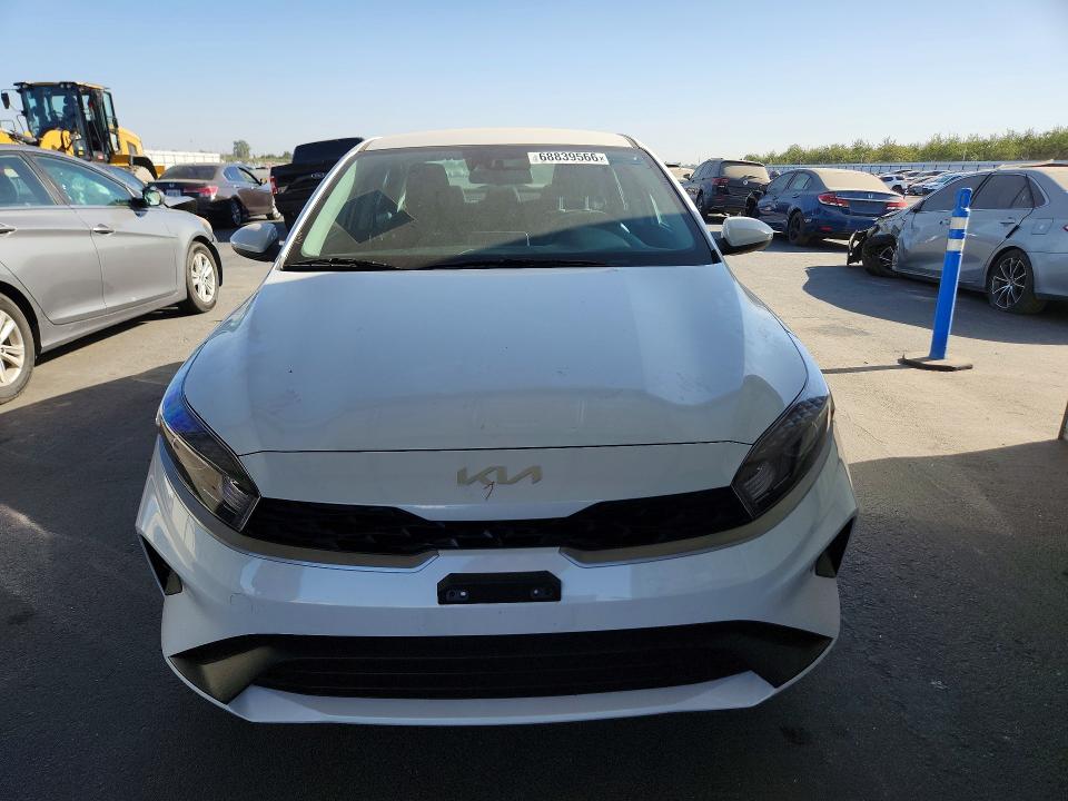 68839566 :رقم المزاد ، 3KPF24AD7PE605194 vin ، 2023 Kia Forte مزاد بيع