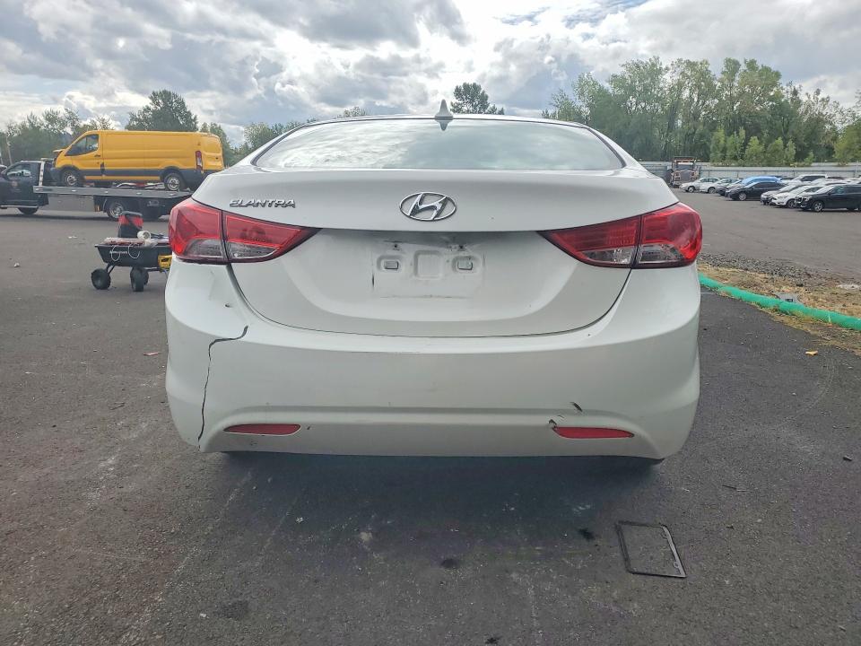 2013 Hyundai Elantra მანქანა იყიდება აუქციონზე, vin: 5NPDH4AE1DH428325, აუქციონის ნომერი: 67877876