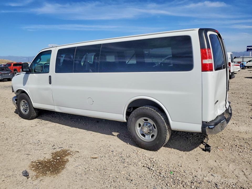 2017 Chevrolet Express G3500 მანქანა იყიდება აუქციონზე, vin: 1GAZGPFG3H1160663, აუქციონის ნომერი: 70326116