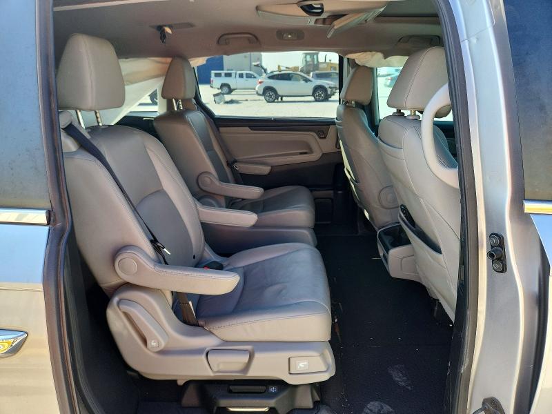 68785956 :رقم المزاد ، 5FNRL6H76JB038208 vin ، 2018 Honda Odyssey مزاد بيع