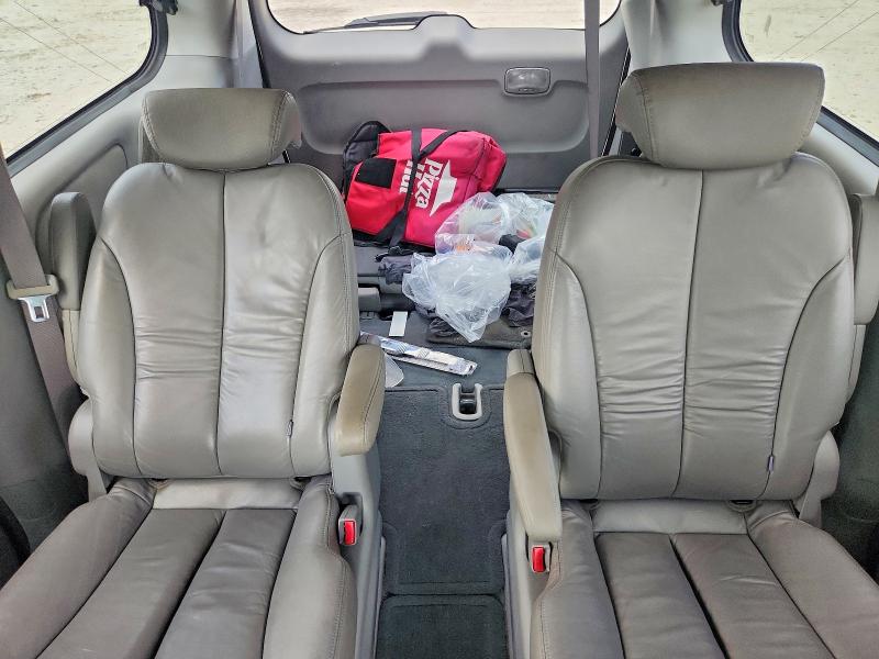 68093826 :رقم المزاد ، KNDMB233986238130 vin ، 2008 Kia Sedona مزاد بيع