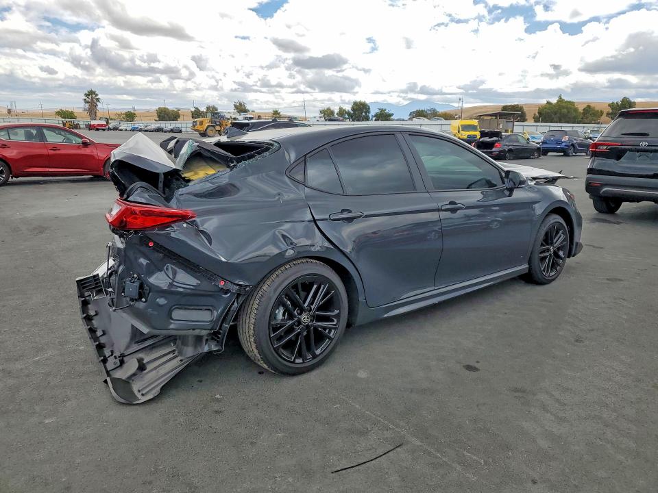 67211596 :رقم المزاد ، 4T1DAACKXTU773553 vin ، 2026 Toyota Camry مزاد بيع