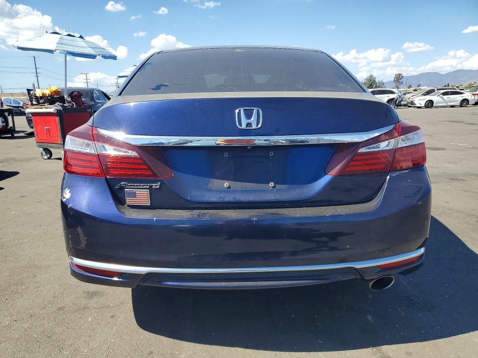 Aukcja sprzedaży 2017 Honda Accord, vin: 1HGCR2F37HA205371, numer aukcji: 70855266