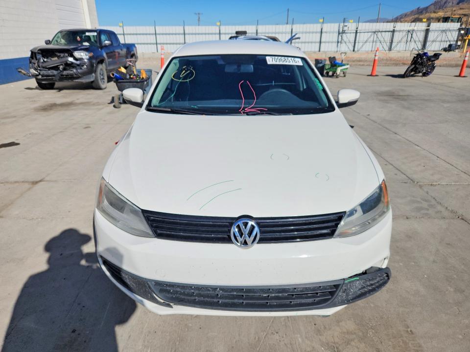 Продажа на аукционе авто 2014 Volkswagen Jetta, vin: 3VWD17AJ5EM211095, номер лота: 70968516