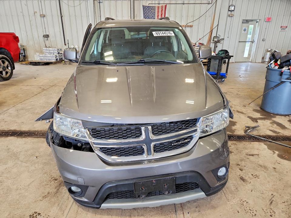 69144516 :رقم المزاد ، 3C4PDCBG1CT204568 vin ، 2012 Dodge Journey مزاد بيع