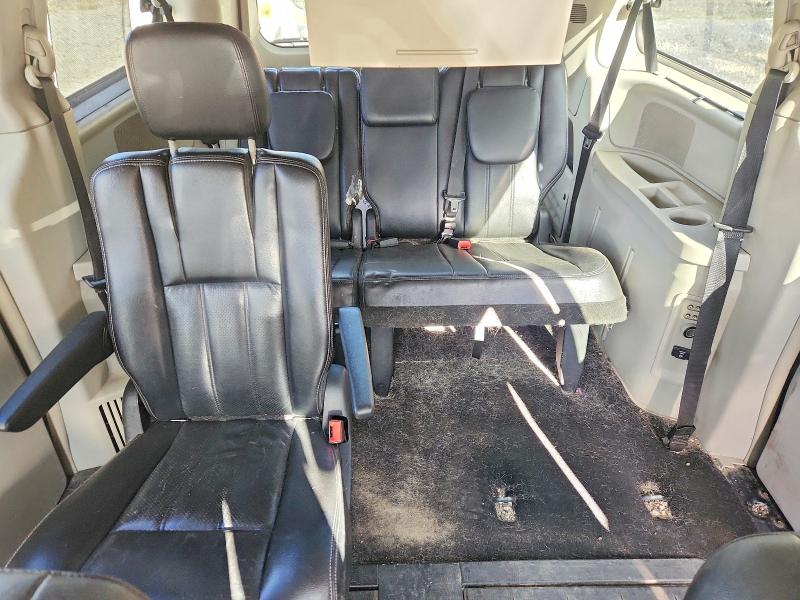 Auction sale of the 2011 Chrysler Town & Country, vin: 2A4RR8DG2BR749484, lot number: 68876366