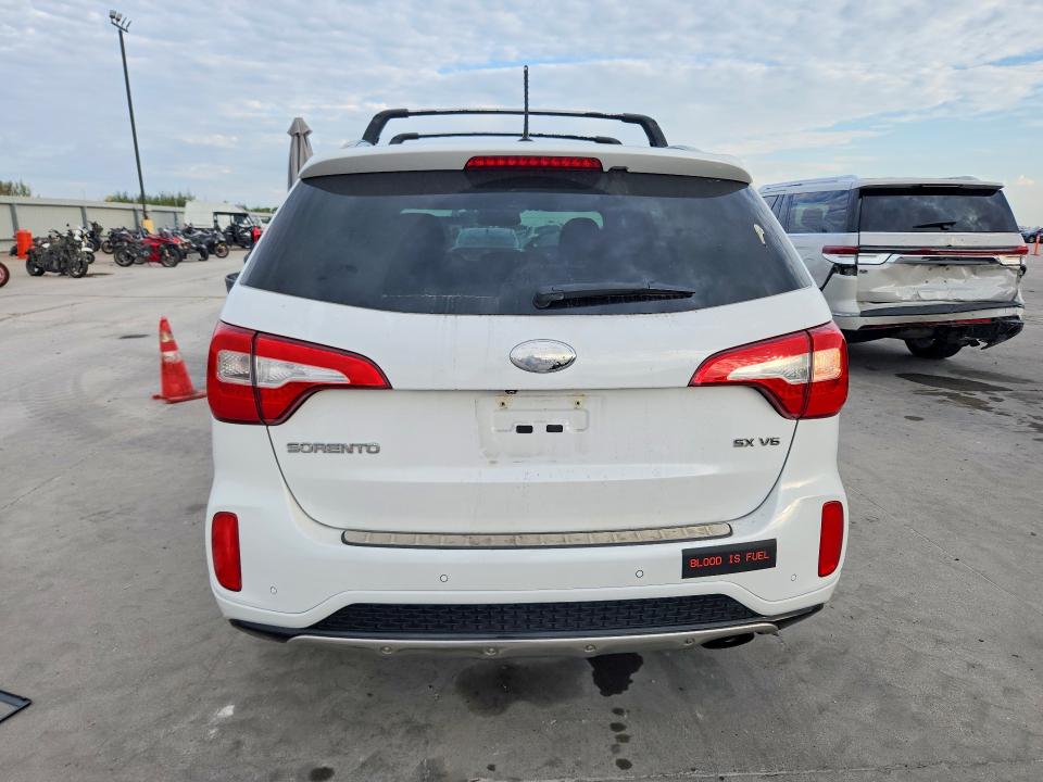 68648146 :رقم المزاد ، 5XYKW4A7XFG646241 vin ، 2015 Kia Sorento مزاد بيع