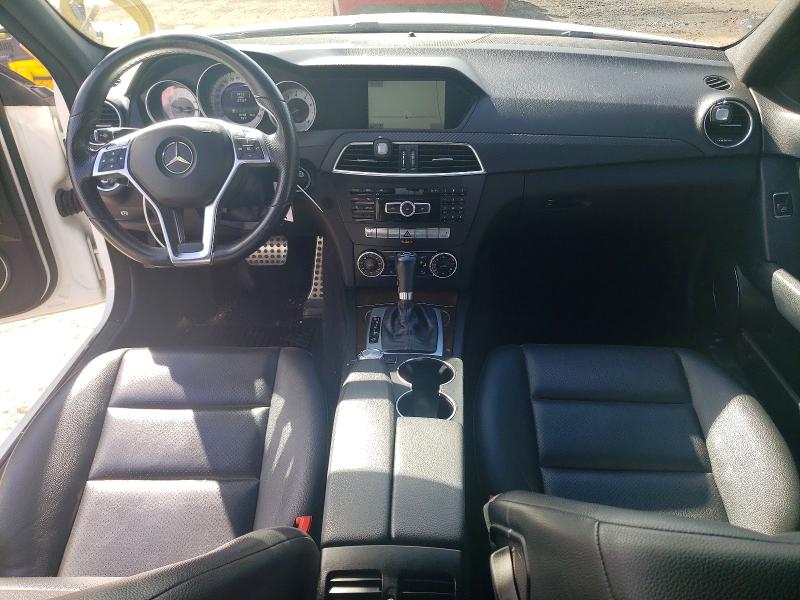 2014 Mercedes-benz C მანქანა იყიდება აუქციონზე, vin: WDDGF8AB8EG252689, აუქციონის ნომერი: 68991246