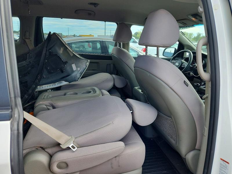 Продаж на аукціоні авто 2016 Kia Sedona, vin: KNDMB5C10G6100460, номер лоту: 70490646