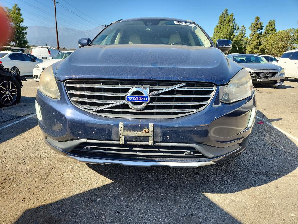 Продажа на аукционе авто 2015 Volvo Xc60, vin: YV440MDK6F2670232, номер лота: 69003546