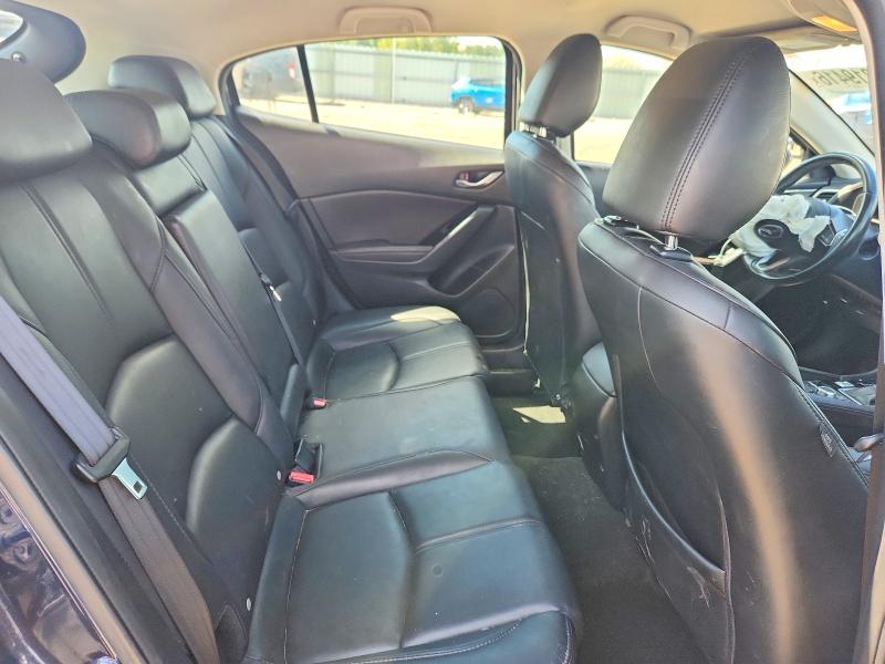 67319416 :رقم المزاد ، 3MZBN1L33JM204194 vin ، 2018 Mazda 3 مزاد بيع
