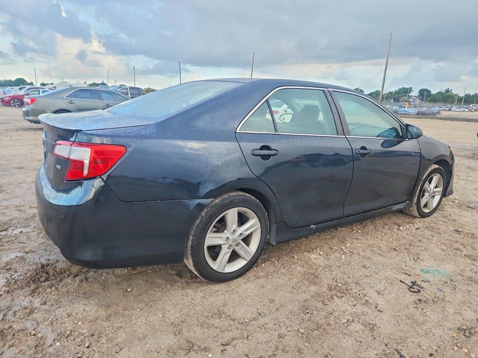 Продаж на аукціоні авто 2014 Toyota Camry, vin: 4T1BF1FK6EU386182, номер лоту: 68735336