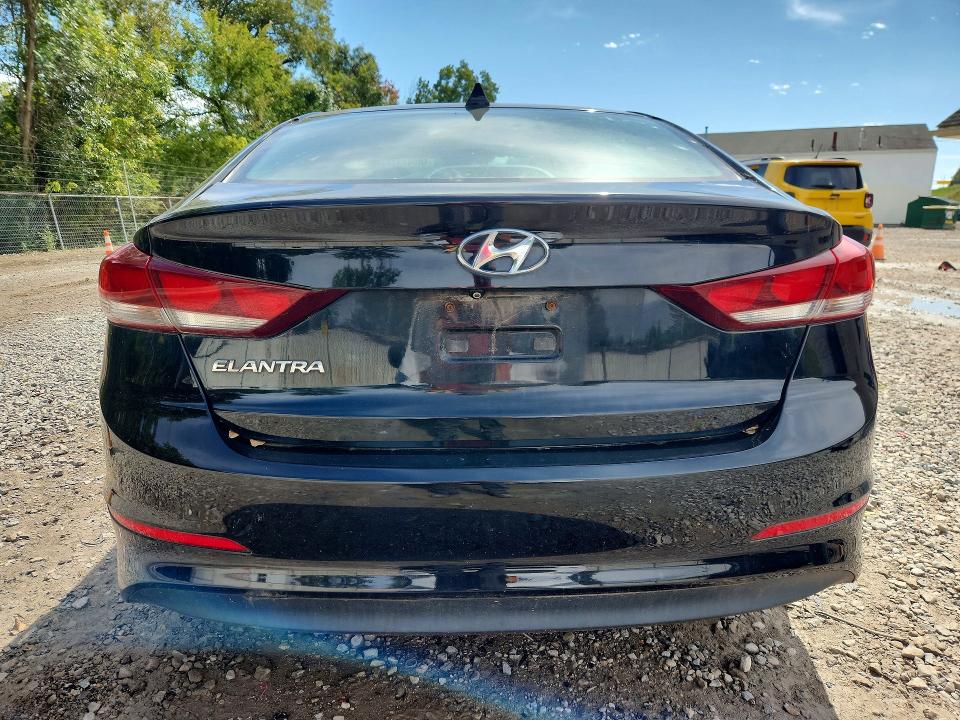 2017 Hyundai Elantra მანქანა იყიდება აუქციონზე, vin: KMHD84LF8HU406142, აუქციონის ნომერი: 69992326