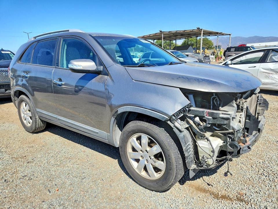 70847936 :رقم المزاد ، 5XYKT4A1XBG076935 vin ، 2011 Kia Sorento مزاد بيع