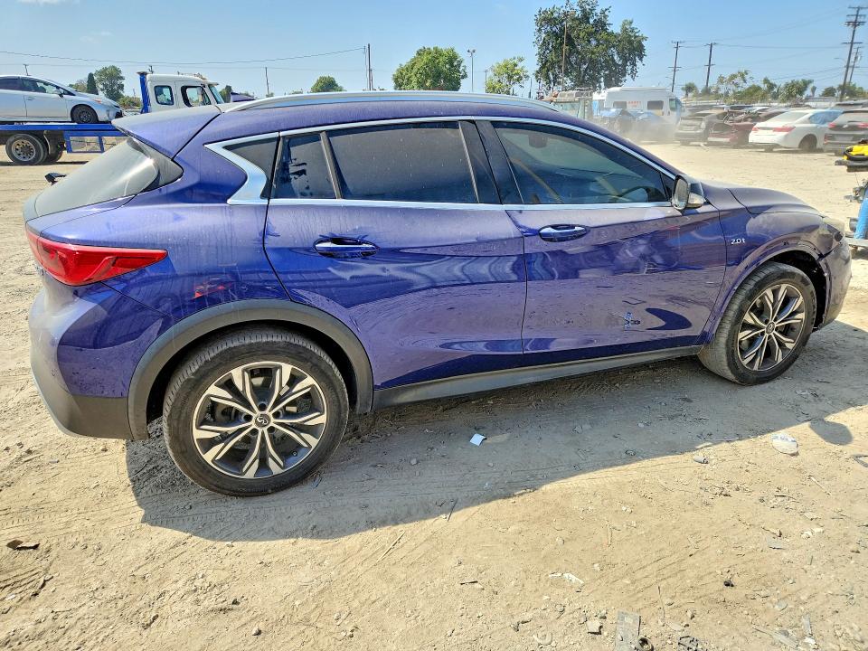 2017 Infiniti Qx30 მანქანა იყიდება აუქციონზე, vin: SJKCH5CRXHA039677, აუქციონის ნომერი: 69777706