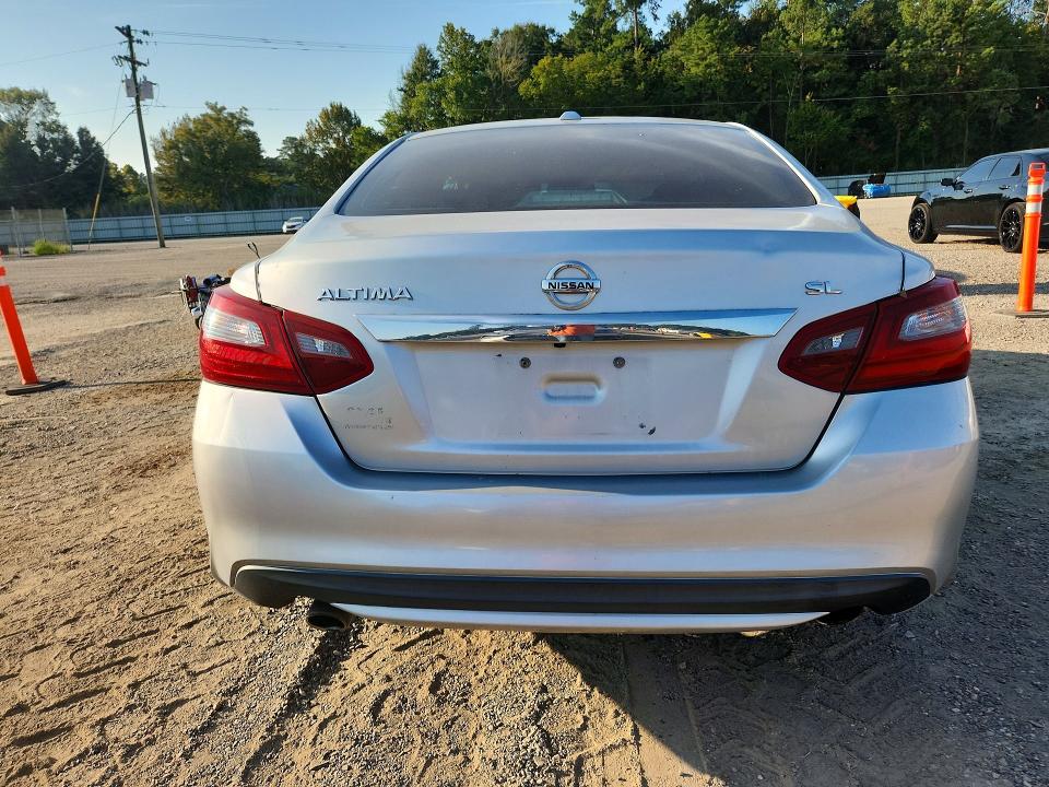Продажа на аукционе авто 2018 Nissan Altima, vin: 1N4AL3APXJC199363, номер лота: 69082306