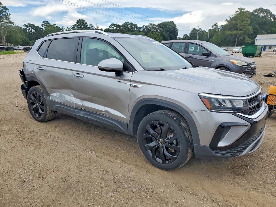 67656116 :رقم المزاد ، 3VVPX7B25NM018534 vin ، 2022 Volkswagen Taos مزاد بيع