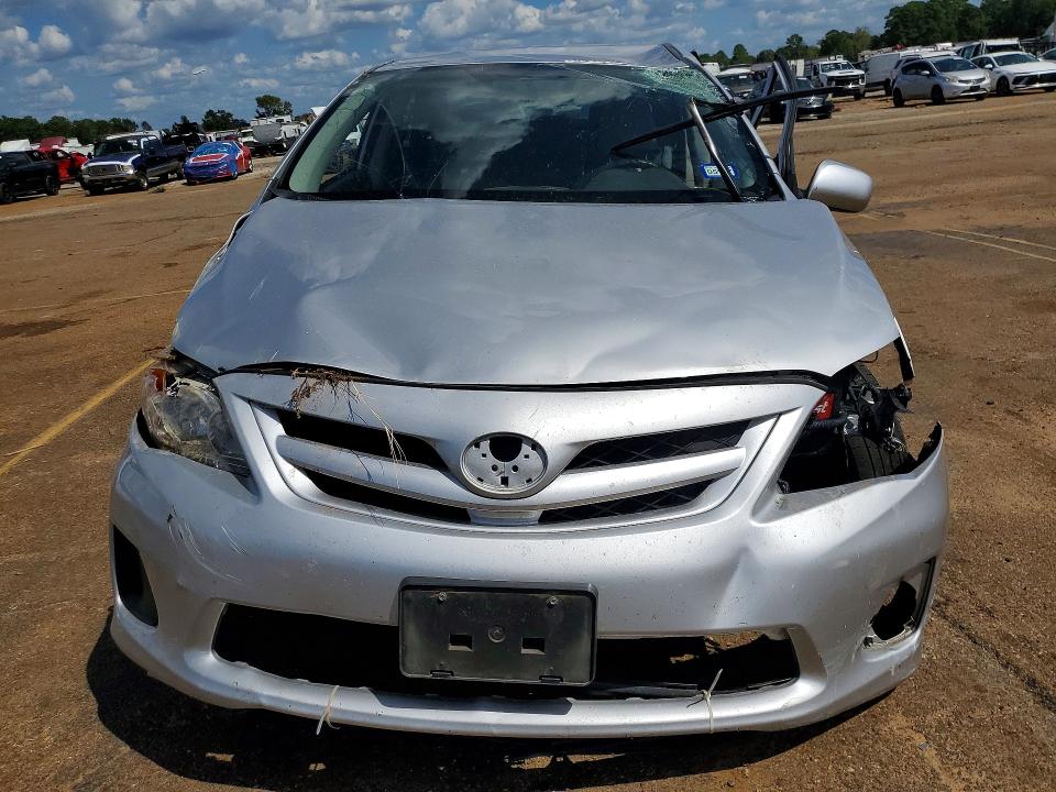 2011 Toyota Corolla მანქანა იყიდება აუქციონზე, vin: JTDBU4EE8B9136125, აუქციონის ნომერი: 69151506