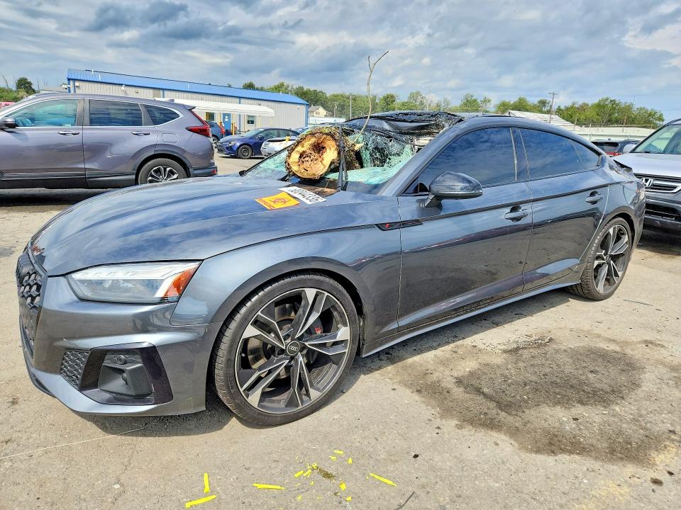 68044336 :رقم المزاد ، WAUC4CF56NA011458 vin ، 2022 Audi S5 مزاد بيع