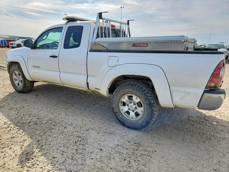 61410676 :رقم المزاد ، 5TFUU4EN5FX111595 vin ، 2015 Toyota Tacoma مزاد بيع