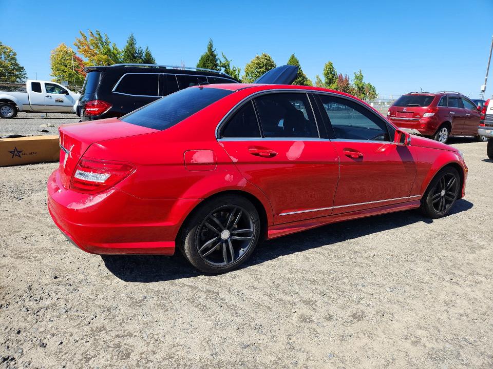Продаж на аукціоні авто 2014 Mercedes-benz C, vin: WDDGF4HB9EA963027, номер лоту: 67217206