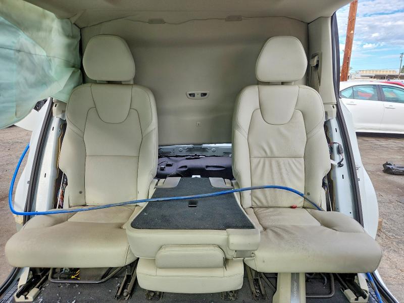 67267166 :رقم المزاد ، YV4H60CK6R1235375 vin ، 2024 Volvo Xc90 مزاد بيع