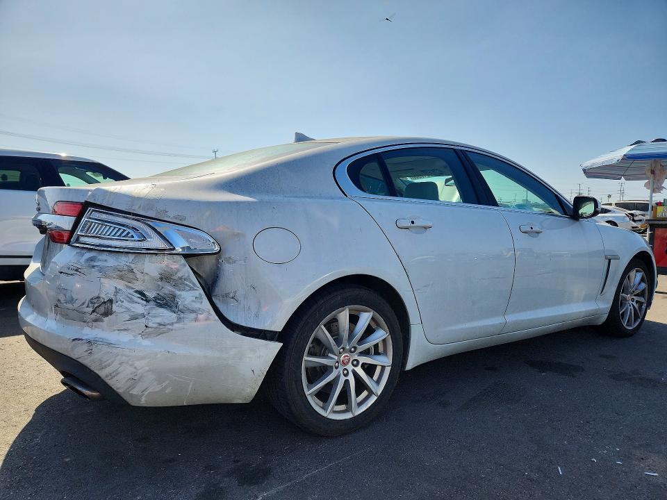 69919966 :رقم المزاد ، SAJWA0FS7FPU87652 vin ، 2015 Jaguar Xf مزاد بيع