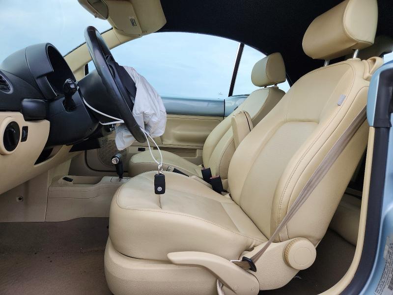 2010 Volkswagen New Beetle მანქანა იყიდება აუქციონზე, vin: 3VWRG3AL8AM002264, აუქციონის ნომერი: 69403346