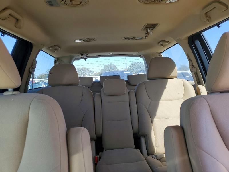 71268556 :رقم المزاد ، 5FNRL3H49AB038000 vin ، 2010 Honda Odyssey مزاد بيع