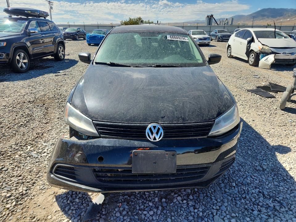 68809296 :رقم المزاد ، 3VW2K7AJ1BM044072 vin ، 2011 Volkswagen Jetta مزاد بيع