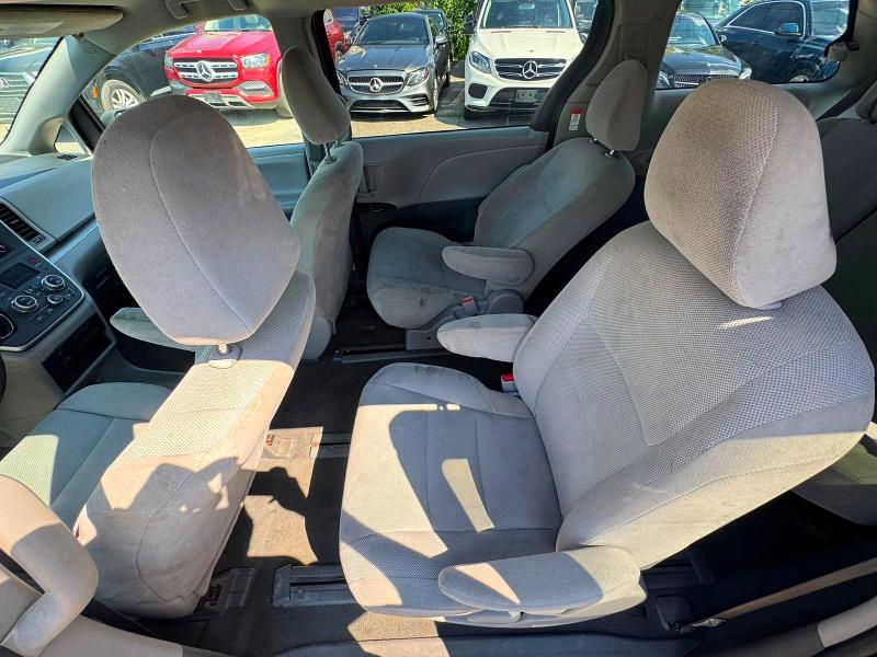 Продаж на аукціоні авто 2020 Toyota Sienna, vin: 5TDZZ3DCXLS083327        , номер лоту: 69380056
