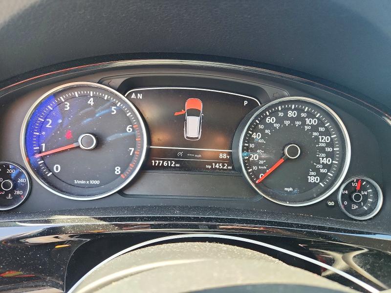 2011 Volkswagen Touareg მანქანა იყიდება აუქციონზე, vin: WVGFF9BPXBD003633, აუქციონის ნომერი: 68553956