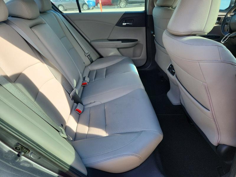 2015 Honda Accord მანქანა იყიდება აუქციონზე, vin: 1HGCR2F88FA071026, აუქციონის ნომერი: 68870666