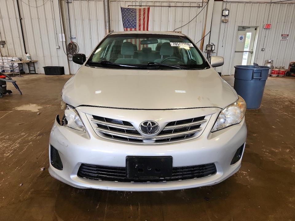 Продажа на аукционе авто 2013 Toyota Corolla, vin: 2T1BU4EE3DC064912, номер лота: 70544206