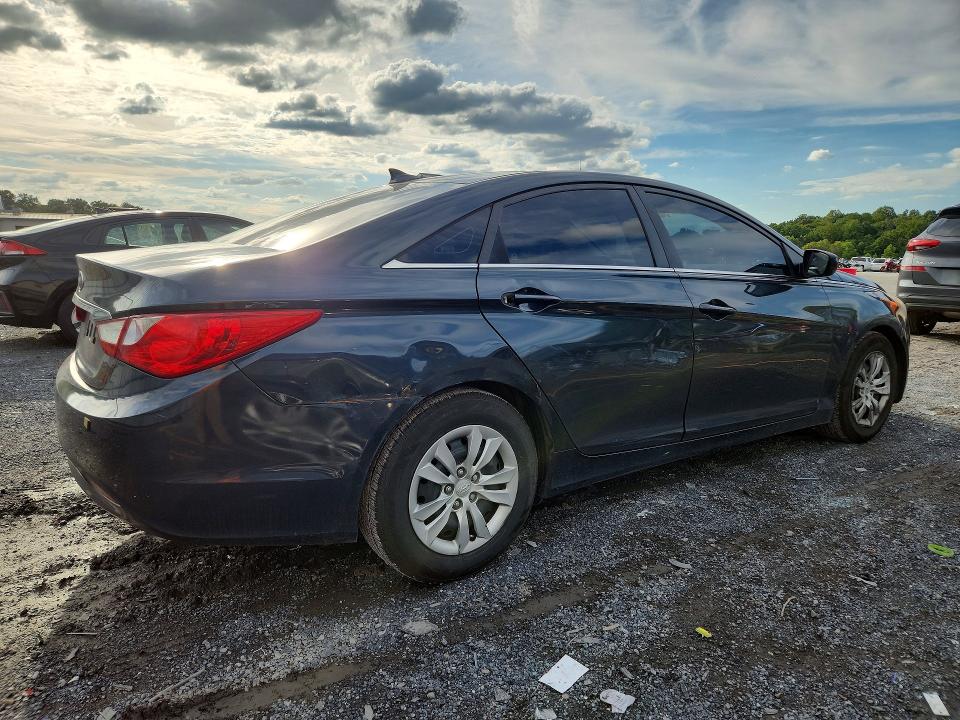 69134286 :رقم المزاد ، 5NPEB4AC3CH414655 vin ، 2012 Hyundai Sonata مزاد بيع