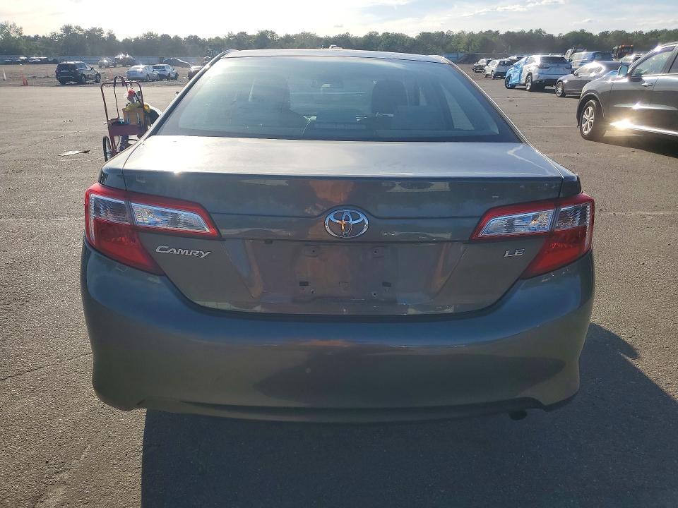 69853786 :رقم المزاد ، 4T4BF1FK6ER378878 vin ، 2014 Toyota Camry مزاد بيع