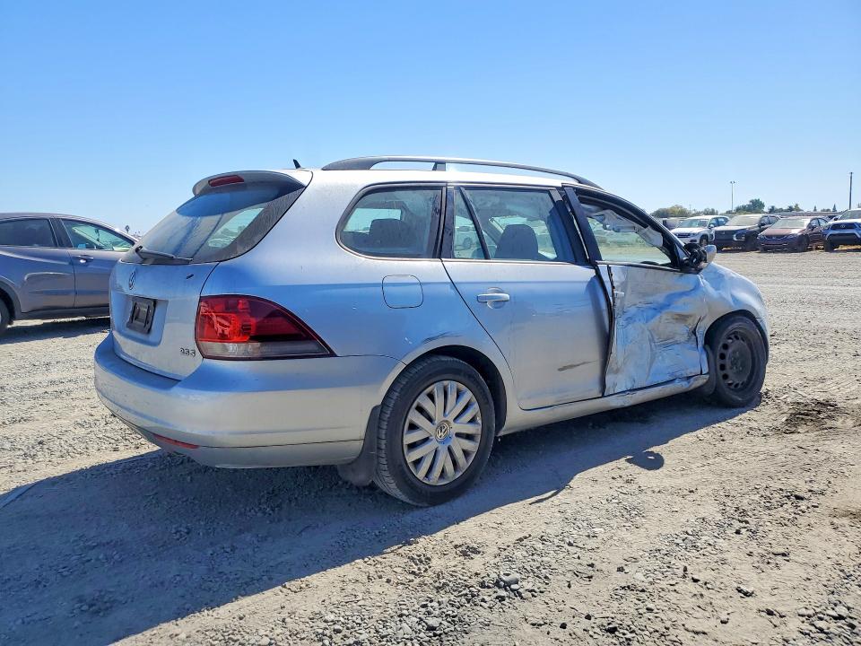 70875216 :رقم المزاد ، 3VWKP7AJ8EM617328 vin ، 2014 Volkswagen Jetta مزاد بيع