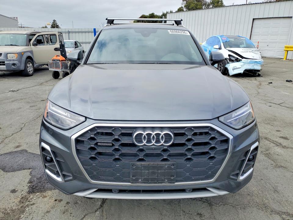 66966296 :رقم المزاد ، WA1EAAFY4N2132352 vin ، 2022 Audi Q5 مزاد بيع