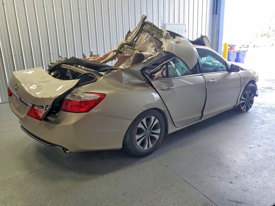 2015 Honda Accord მანქანა იყიდება აუქციონზე, vin: 1HGCR2F33FA189084, აუქციონის ნომერი: 66281456