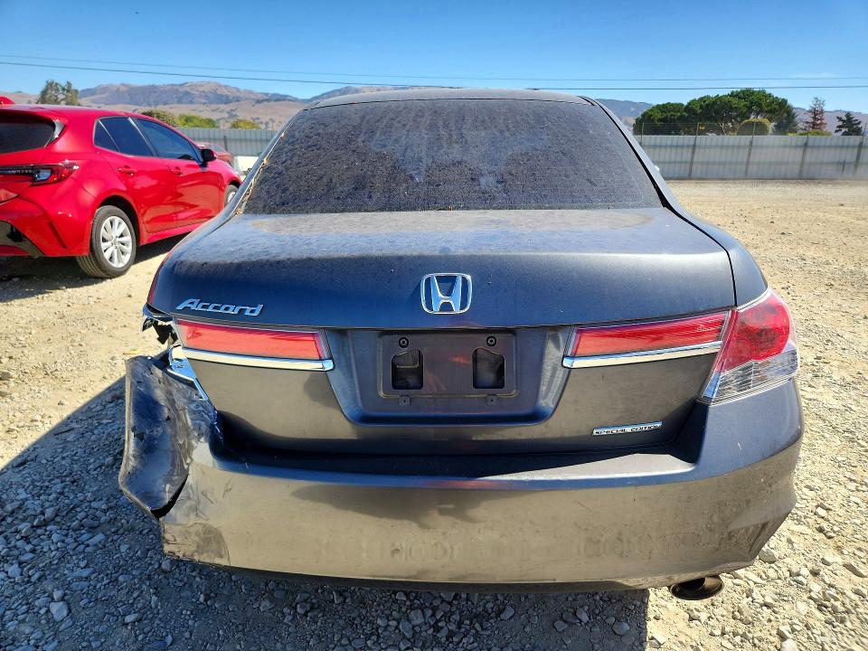67878756 :رقم المزاد ، 1HGCP2F6XBA011330 vin ، 2011 Honda Accord مزاد بيع