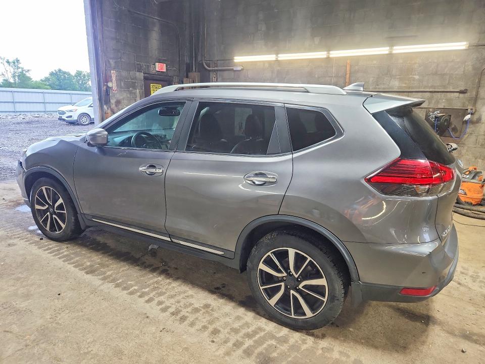 67619586 :رقم المزاد ، 5N1AT2MVXHC741727 vin ، 2017 Nissan Rogue مزاد بيع