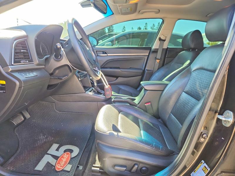 2017 Hyundai Elantra მანქანა იყიდება აუქციონზე, vin: KMHD84LF5HU313997, აუქციონის ნომერი: 70035676